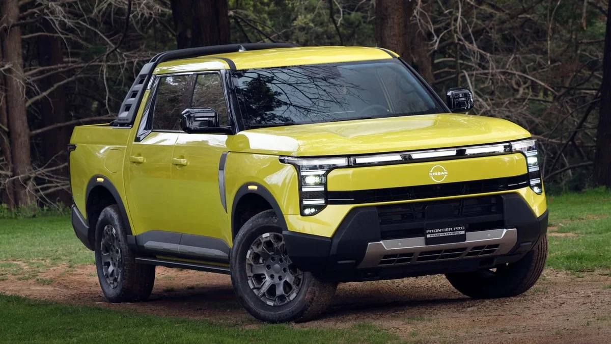 Nissan Frontier Pro aparece em área externa durante apresentação mexicana