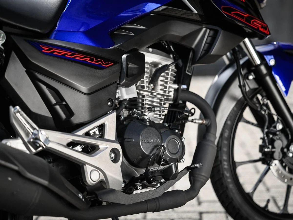 Honda CG 160 Titan apresenta freios ABS nas duas rodas e iluminação em LED