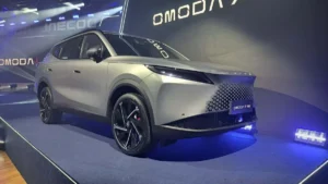 Omoda 7 chega ao Brasil em 2027 com híbrido pleno e bateria de 5 kWh