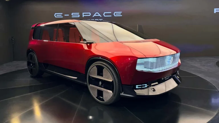 Renault E-Space Concept revive minivan elétrica com seis lugares e tela curva de 1,13 m