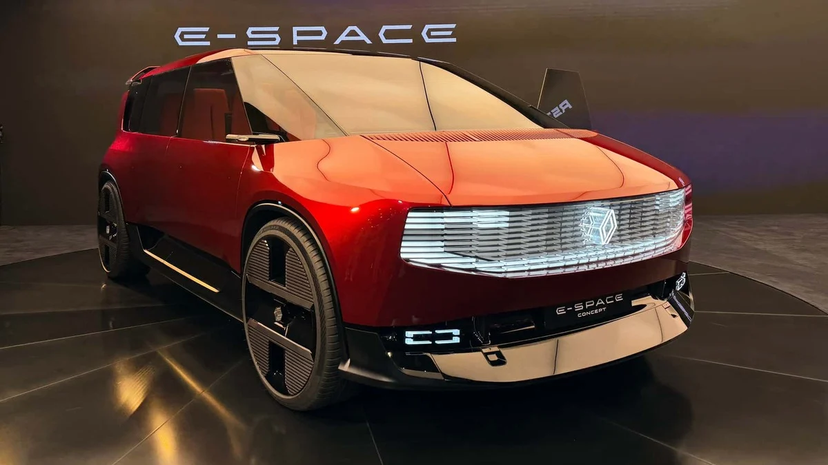 Renault E-Space Concept revive minivan elétrica com seis lugares e tela curva de 1,13 m