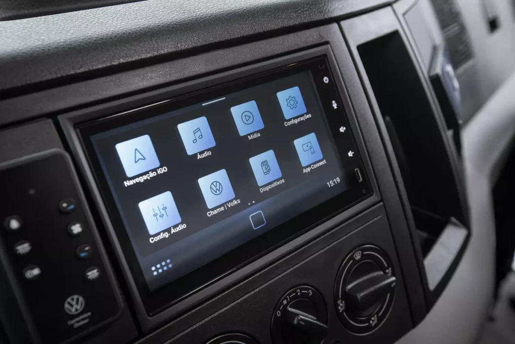 Volkswagen Caminhões integra IA ao pós-venda e amplia monitoramento de frotas