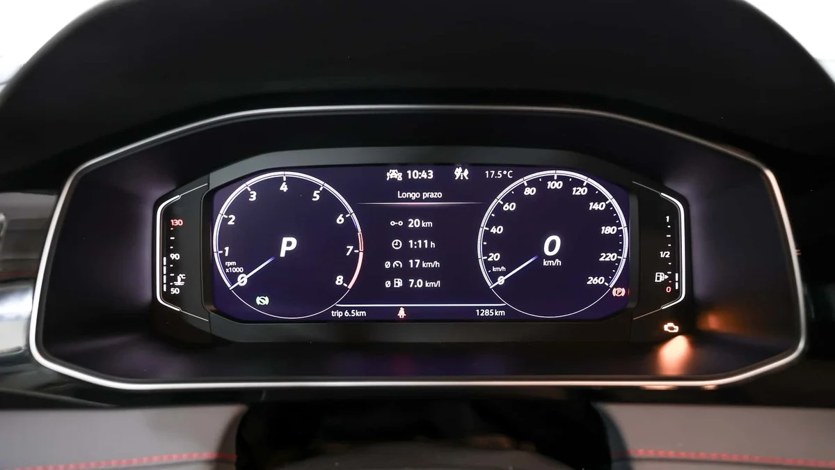 VW Jetta GLI fica R$ 18,5 mil mais barato em promoção de outubro com preço reduzido para R$ 239.990