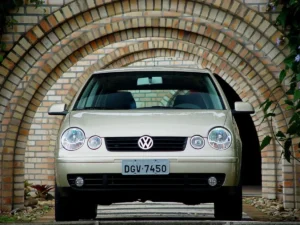 VW Polo 1.0 16V apostou em segurança, mas perdeu espaço para o Gol 1.6